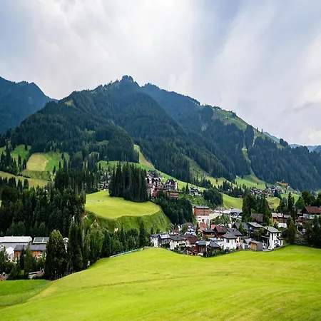 Double In Near Slopes, Cleaning Included * Saalfelden